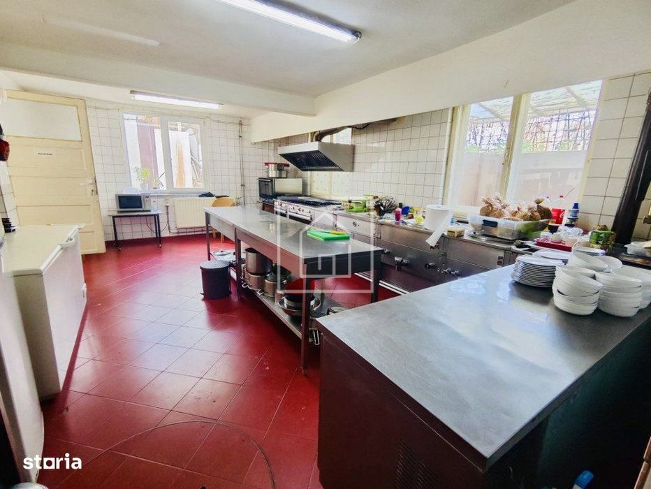 Afacere la cheie: Camin batrani 1143mp, Jacuzzi, Sauna, 0% Comision