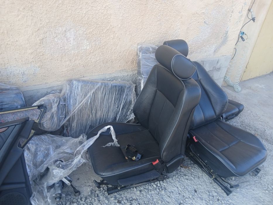 Сиденья мерседес 210
