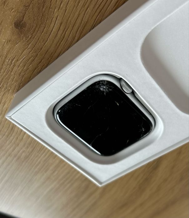 Vand smartwatch Apple din 2020