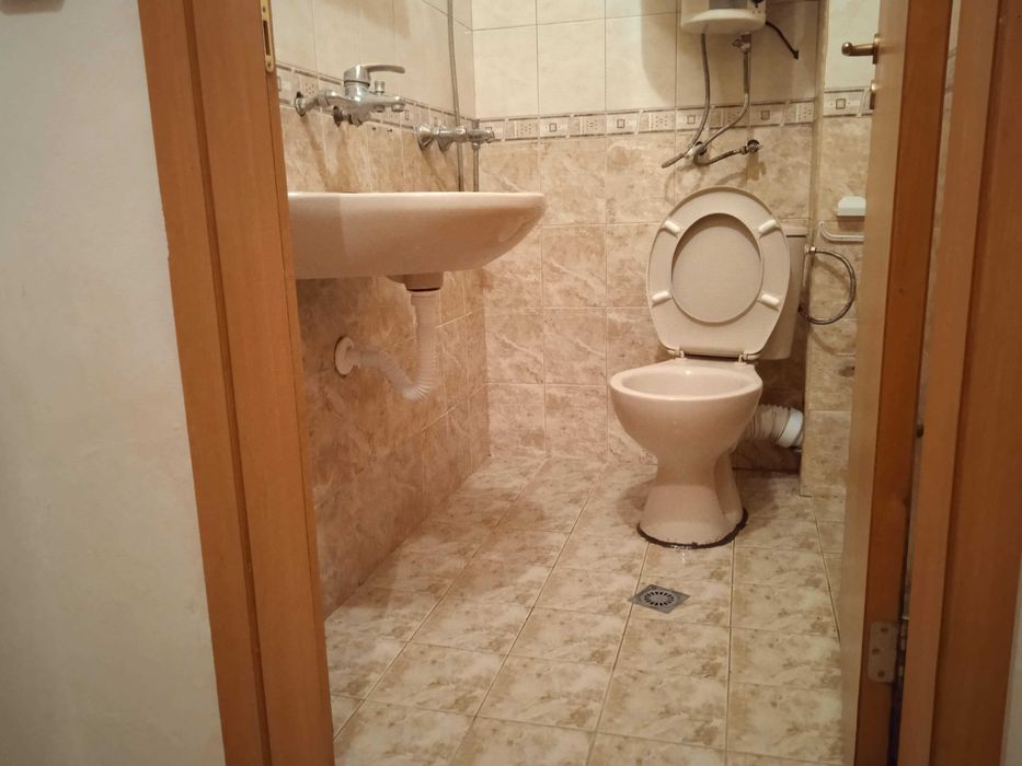 Дава се под наем Двустаен апартамент в Стара Загора, Център - 50 кв.м за 229.5 € - Снимка #6