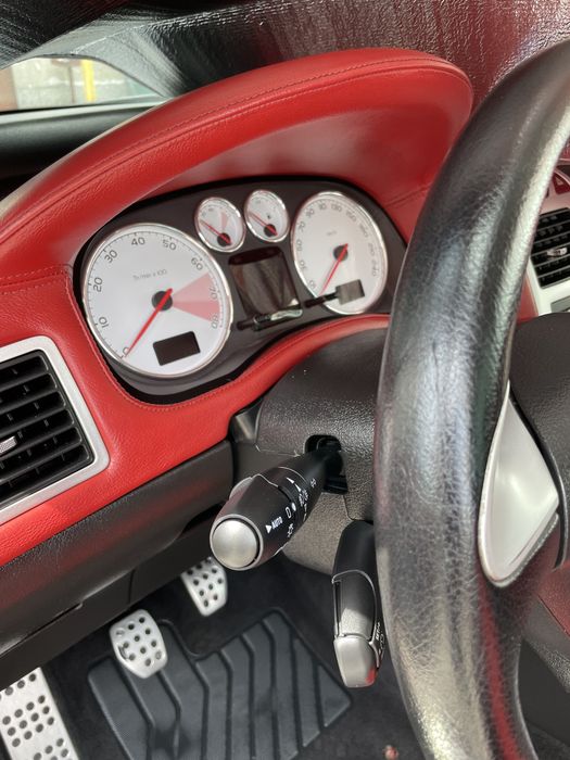 Червено Арматурно табло за peugeot 307cc