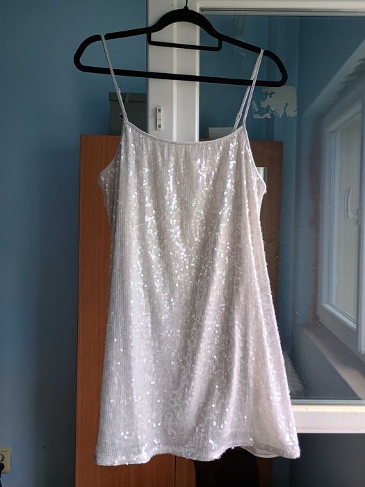 Rochie mini / tunica top cu paiete, de ocazie, marimea L H&M (42-46)