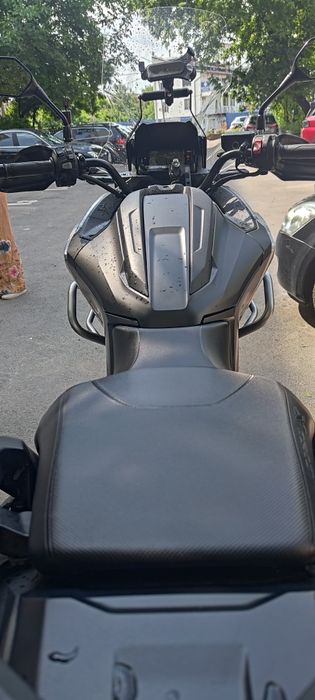 Honda nc750x + top case givi