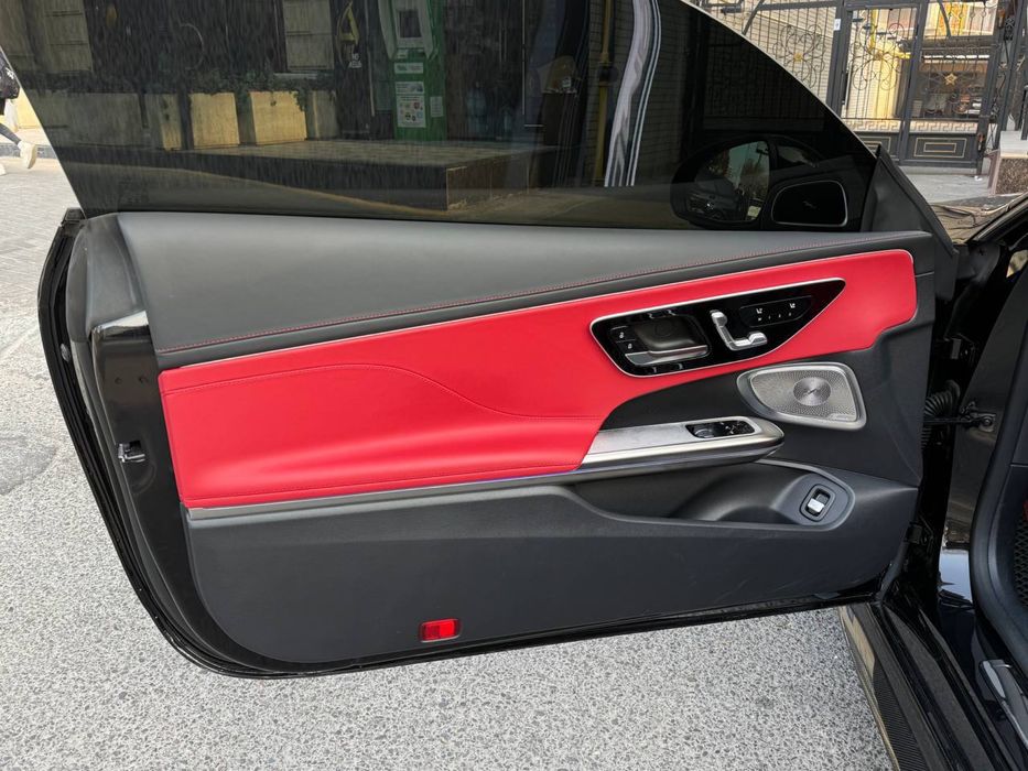 В продаже Mercedes AMG CLE 53