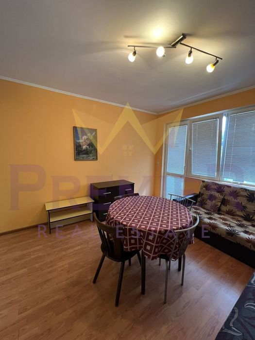 Дава се под наем Двустаен апартамент в Варна, Лятно кино Тракия - 70 кв.м за 408 € - Снимка #3