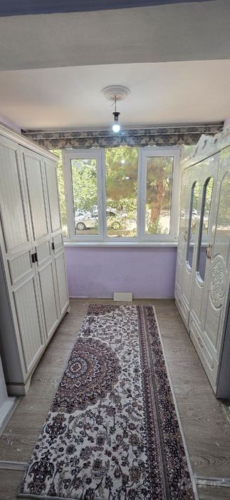 Срочно продаётся 2-комнатная квартира 1-этаже 5-эт-ного дома Согдияна
