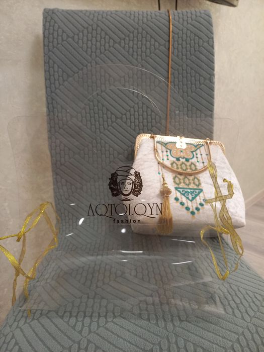 Продам сумочку. Этно.Очень красивая