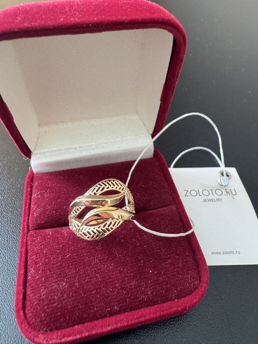 Кольцо золотое 585