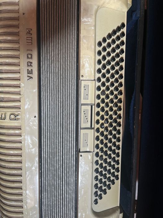 Acordeon Hohner Verdi III 3 M 120 bași