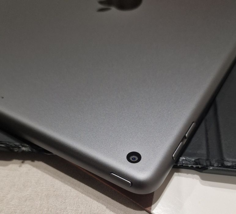 Таблет, Ipad 8, 32gb