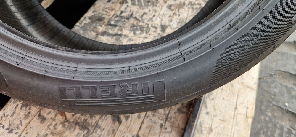 2 Anvelope Pirelli 245 40 R18 De vara .