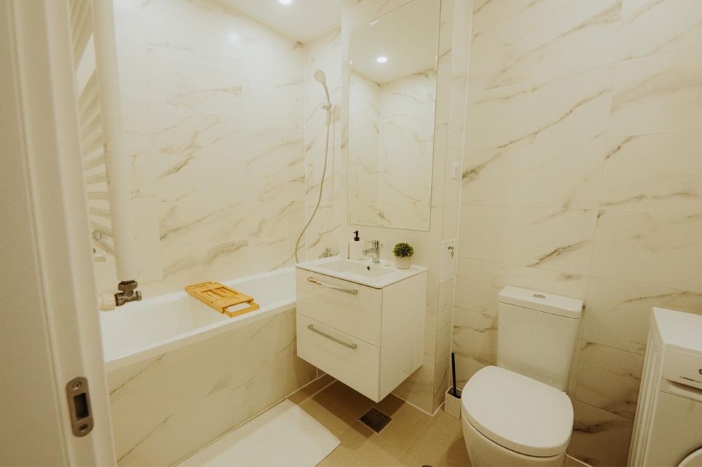 Inchiriez apartament 2 camere Hils Brauner