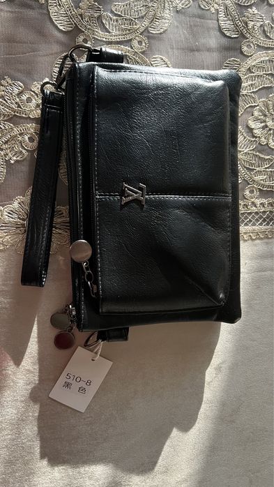 Новый женский кошелек с 4мя кармашками