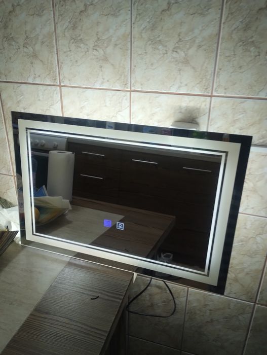 Oglinda baie cu dezaburire