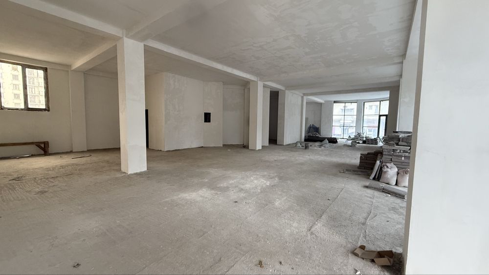 Сдается нежилое помещение 2150 кв.м.