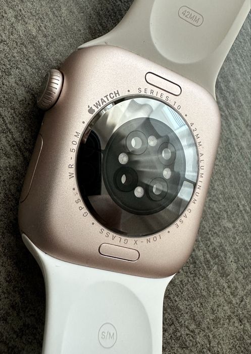 смарт часовник Aplle Watch Series 10 42mm