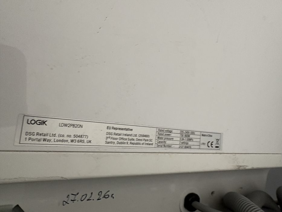 Мини съдомиялна машина Logik за плот LDW2PB20N
