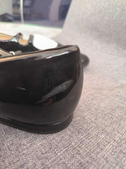 Лачени балеринки ZARA