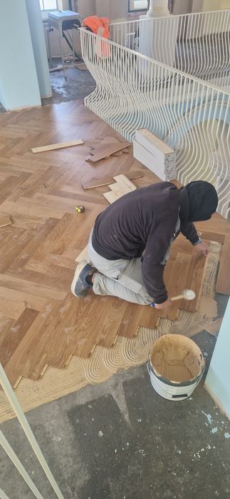 Montaj parchet lemn masiv și stratificat