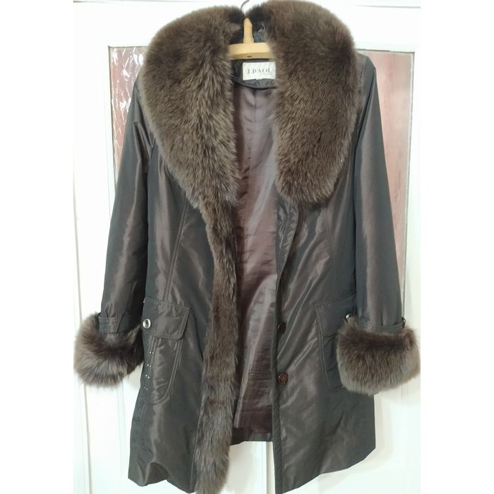 Куртка женская!!