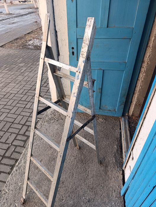 Стремянка два в одном лестница