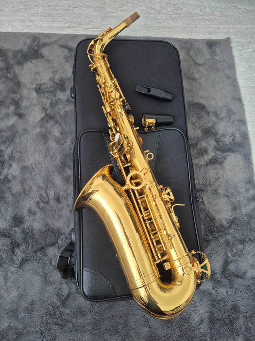 Saxofon alto festivo