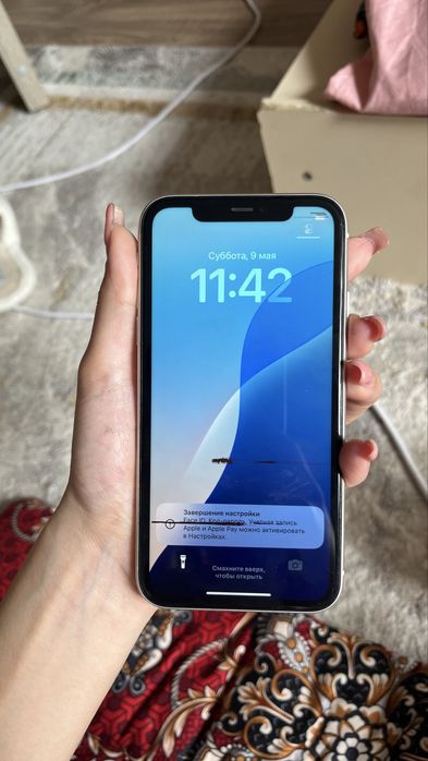 Продам iPhone 11 White 128 GB
