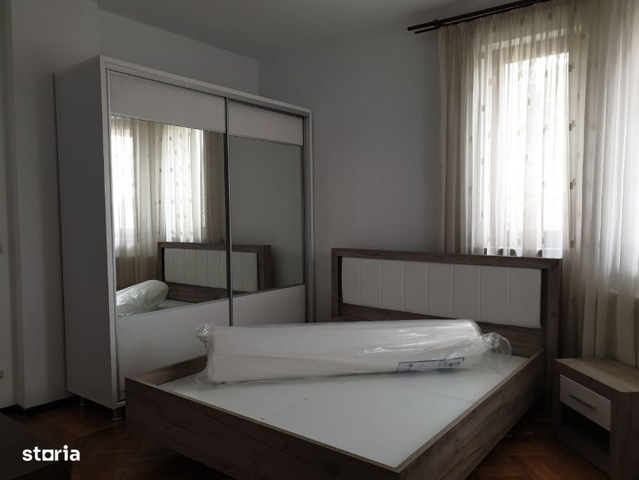 IASI – CENTRU- UMF- Inchiriere corp de casa cu 4 camere- zona centrala