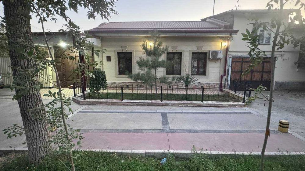 Первая линия 4.5 соток Евро дом 200м2 на Саракульке вьезд для 3 авто