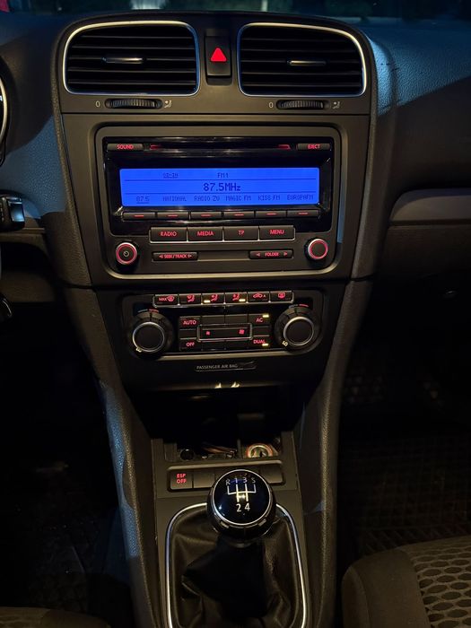 VOLKSWAGEN Golf 2011 — imagine 5
