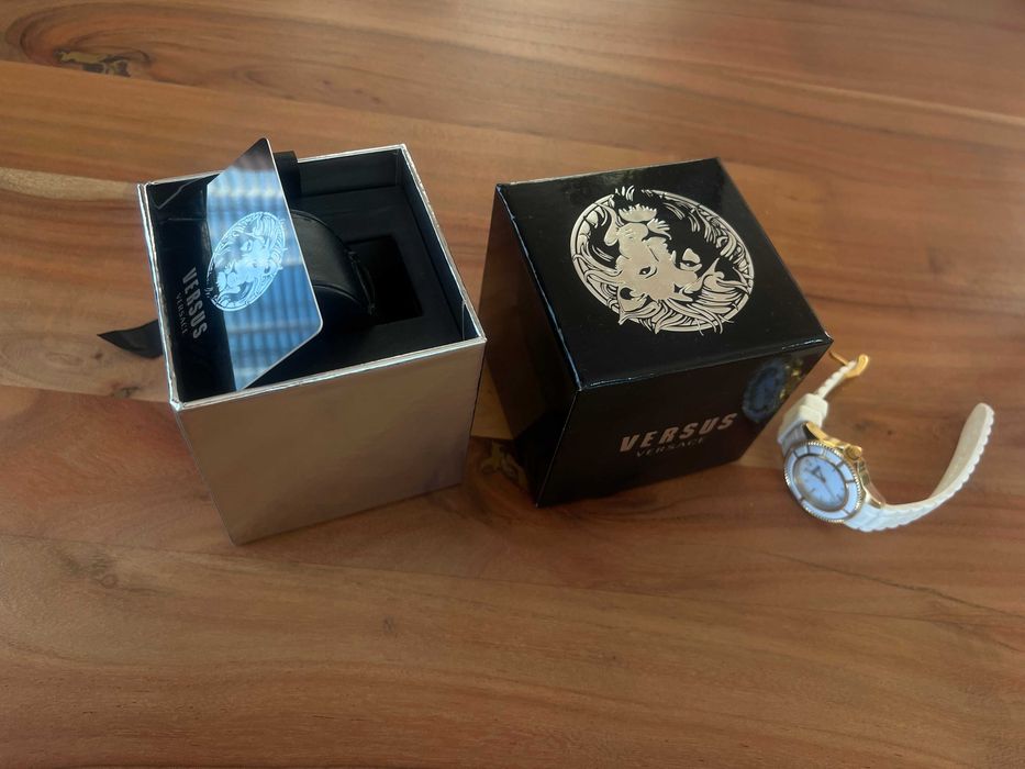 Rъчен дамски часовник