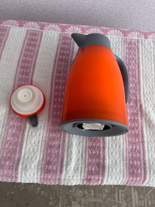 Термос в хорошем состоянии, 3,000тг.