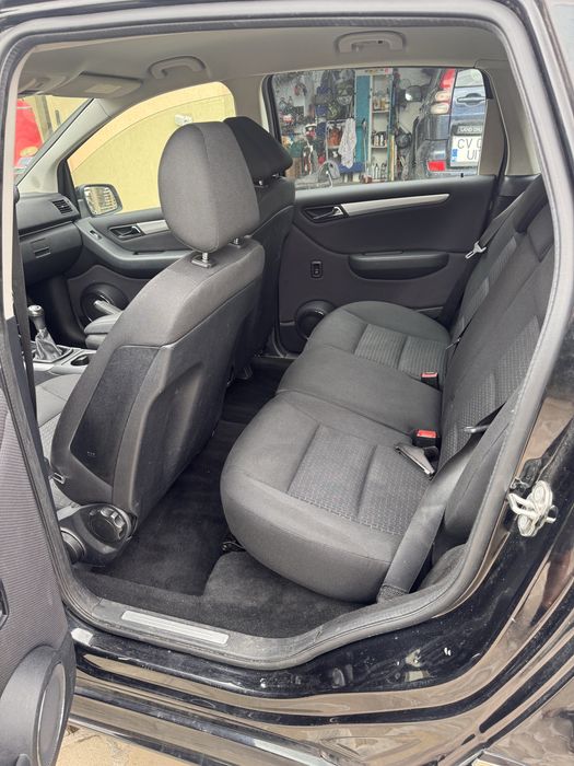Mercedes B class