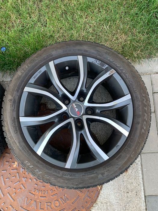 Roți Aliaj cu cauciuc Pirelli Run flat 195 55 16