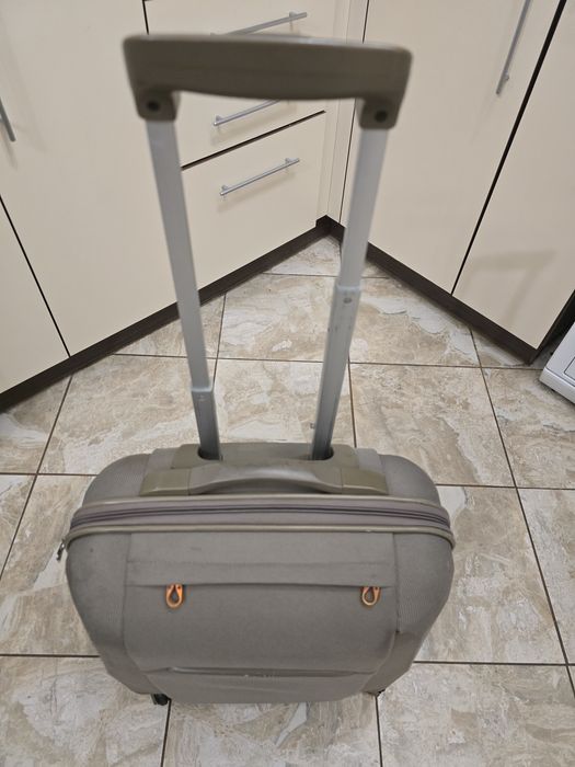 Samsonite куфар.