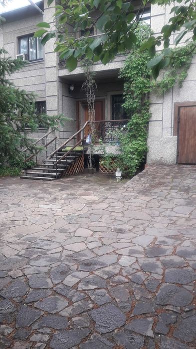 Продам дом с готовым бизнесом.