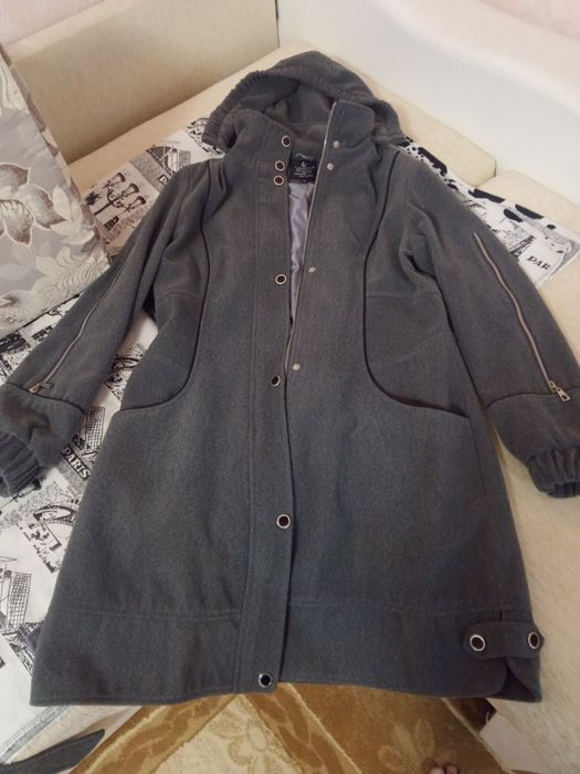 Пальто женское продам