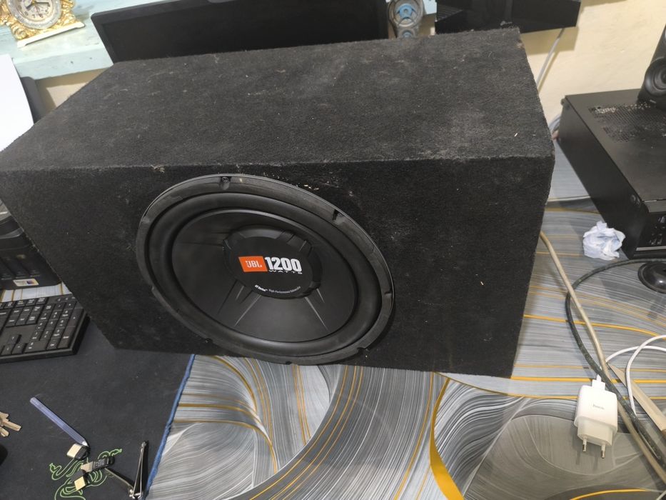 JBL 1200 12dyuym sambufer