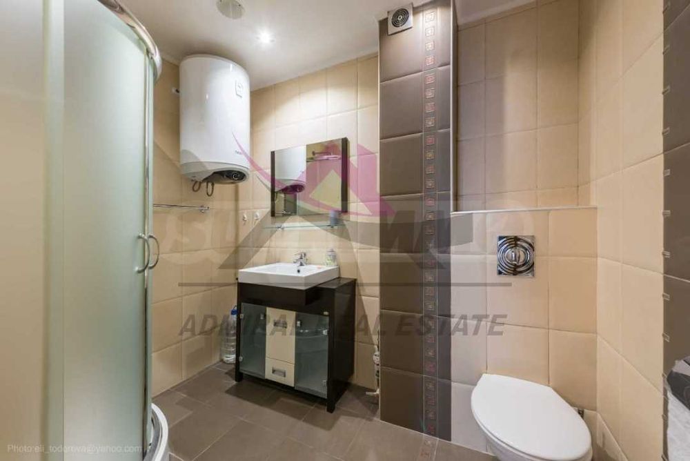 Дава се под наем Тристаен апартамент в Варна, Базар Левски - 100 кв.м за 940 € - Снимка #4