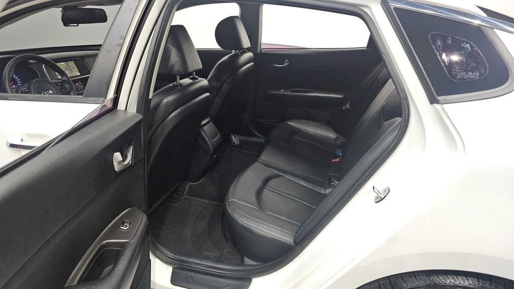 Kia K5 2.0Lpi autogeorge.com