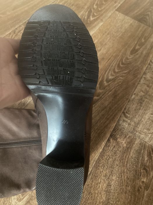 Демисезонные сапоги новые