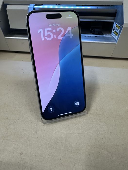 Iphone 15 / 128 gb / 100% baterie / impecabil ca nou! Garantie