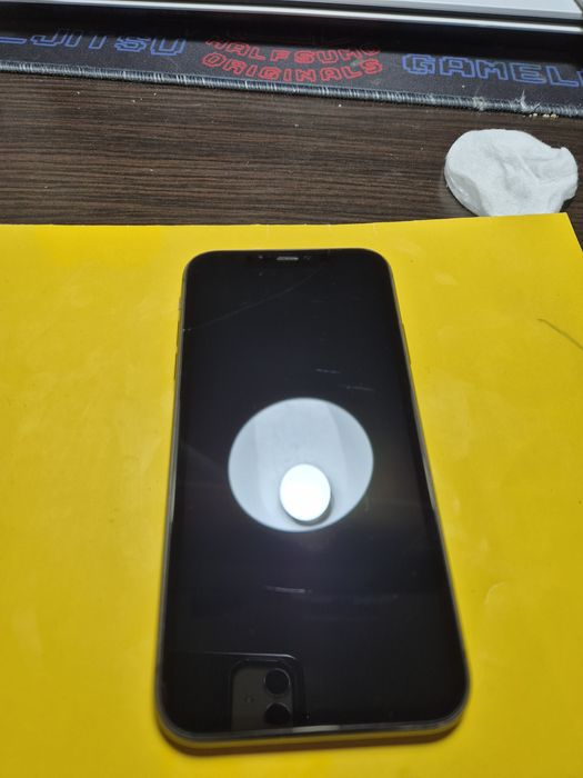 Продам Iphone 11