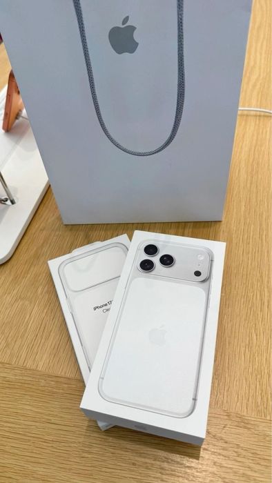Iphone 17 PRO (512 GB) silver