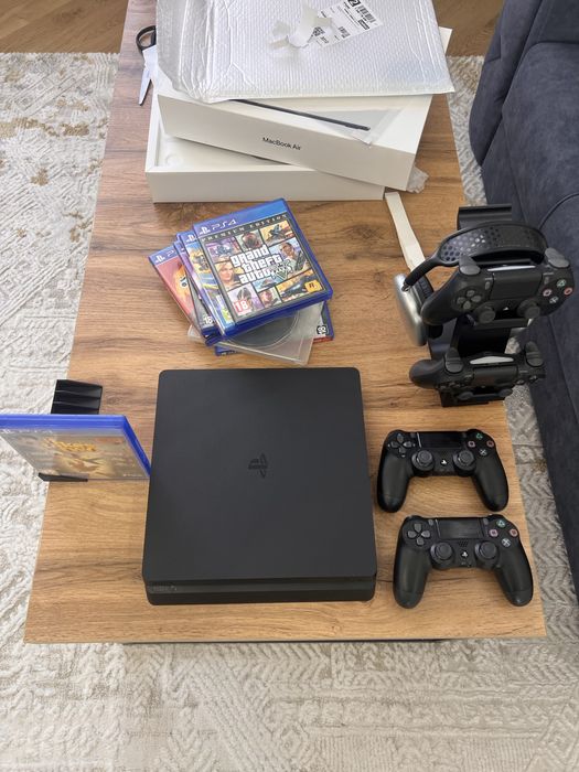 Sony PlayStation 4 Slim ps4 s