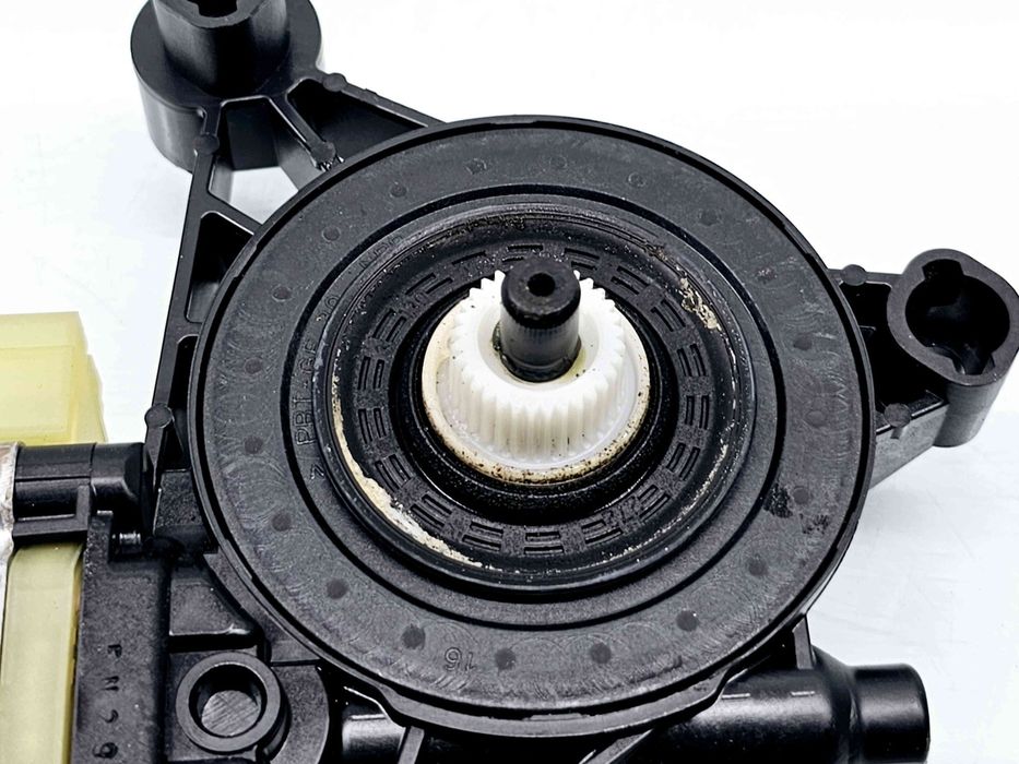 Motoras geam stanga spate Audi A4 (8W2, B9) [Fabr 2015-2023] 8W0959811