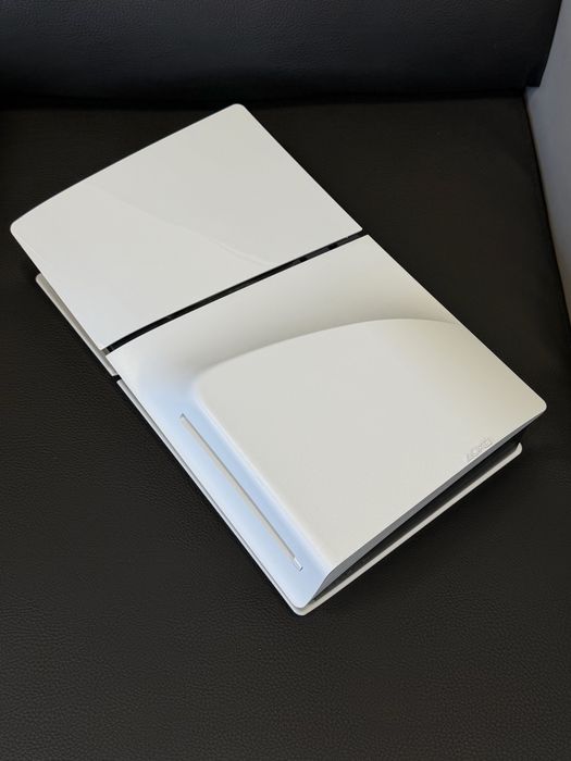 Продавам PlayStation 5 SLIM Disk