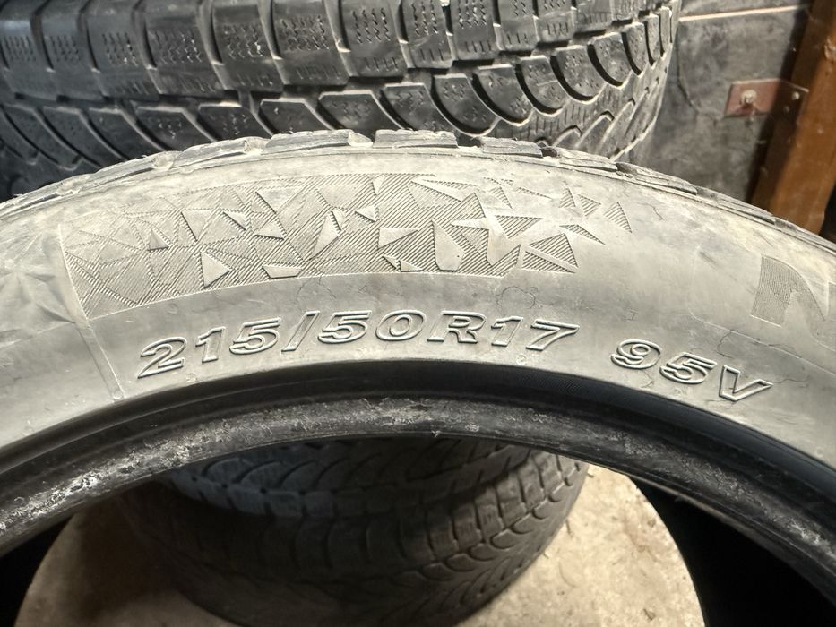 Гума Nexen 215/50/17