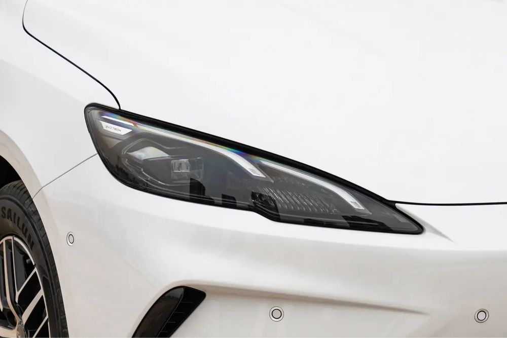 Стекло фары BYD Seal 05