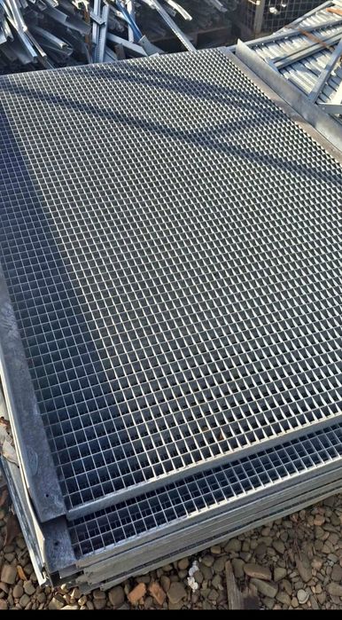 Gratare zincate la diferite dimensiuni debitam la dimensiunea dorită d